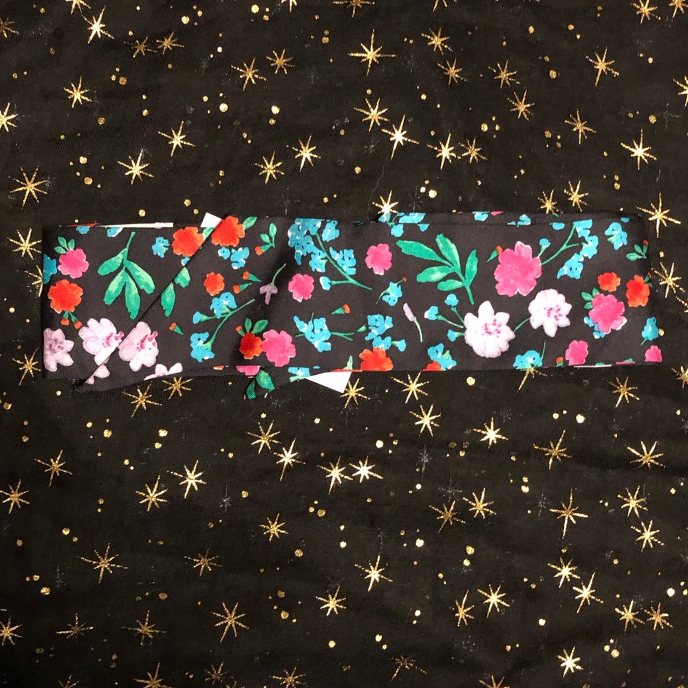 Brand New Kate Spade ♠️ Floral Silk Scarf Necktie